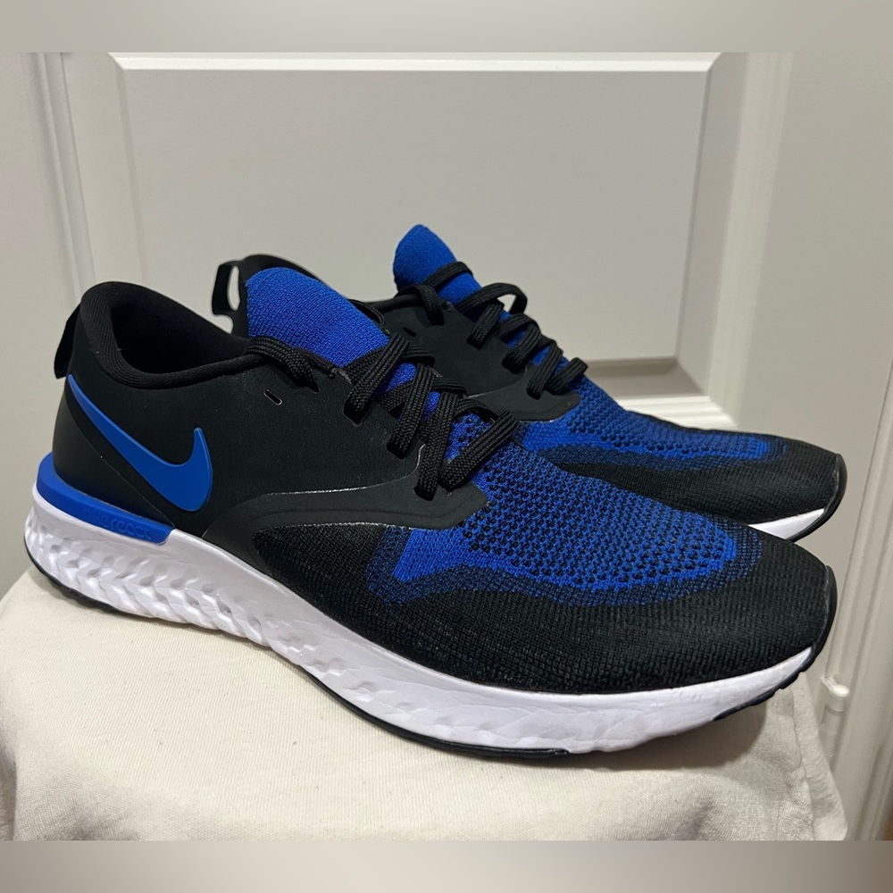 Men’s Nike odyssey
